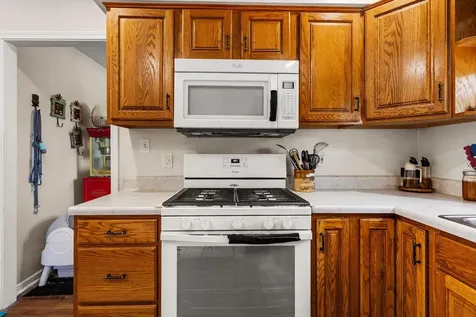 309 South High Street Fairmount IL 61841