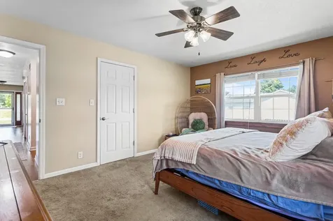 309 South High Street Fairmount IL 61841