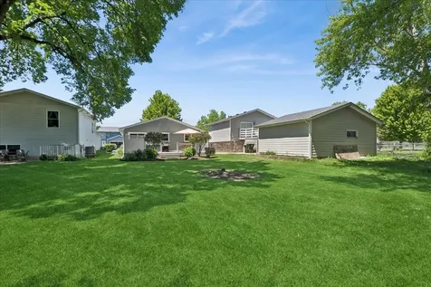 313 Maple Lane Round Lake IL 60073