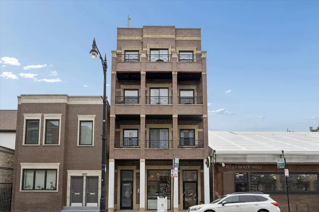 1909 West North Avenue Chicago IL 60622