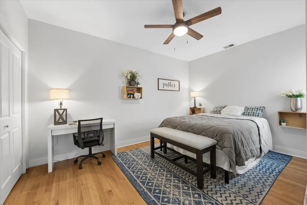 1909 West North Avenue Chicago IL 60622