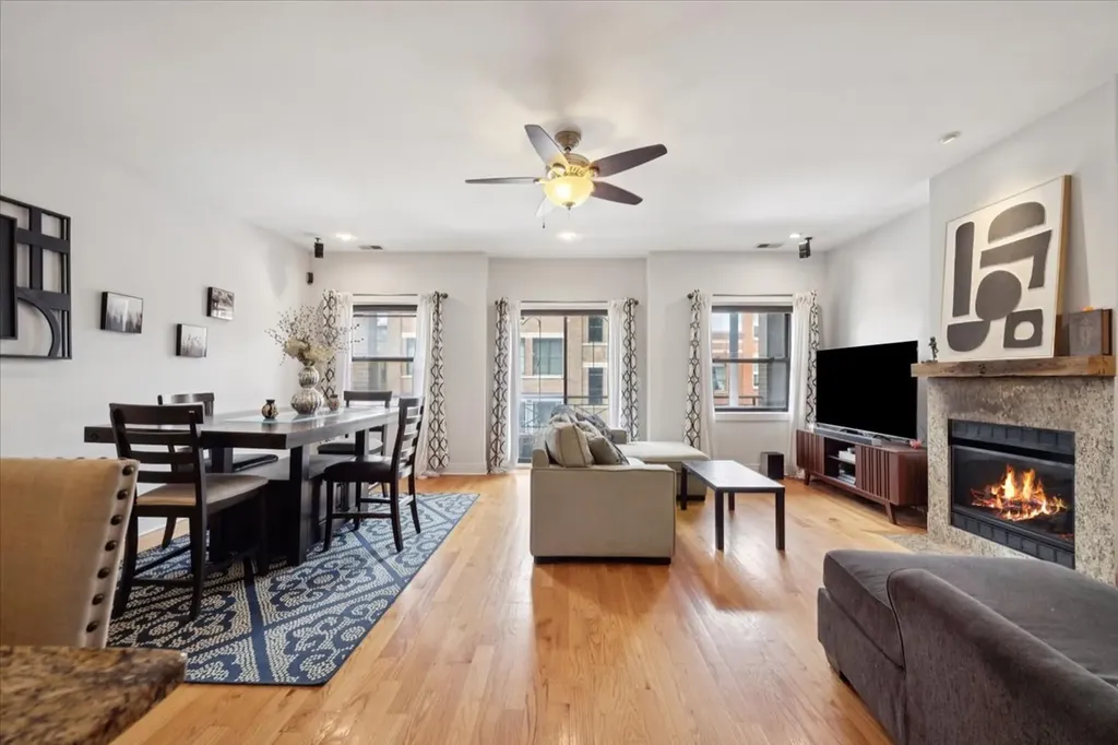 1909 West North Avenue Chicago IL 60622