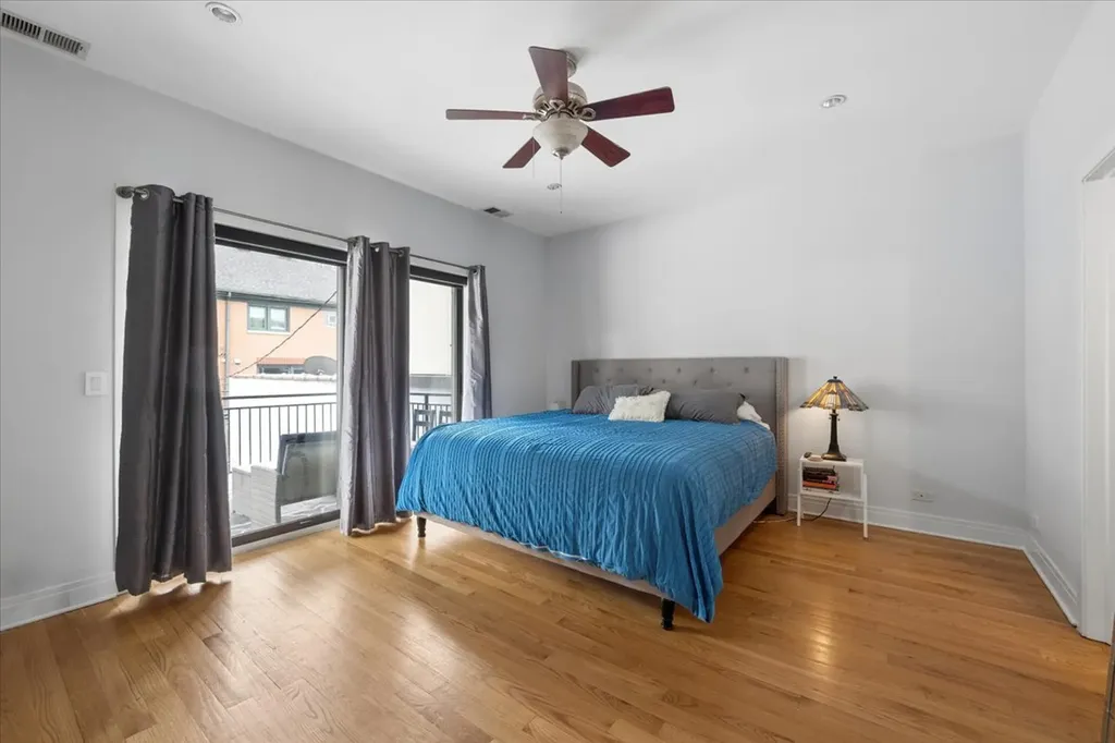 1909 West North Avenue Chicago IL 60622
