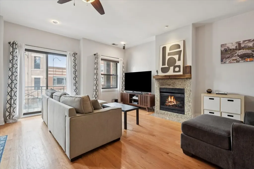 1909 West North Avenue Chicago IL 60622