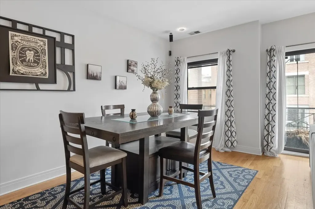 1909 West North Avenue Chicago IL 60622