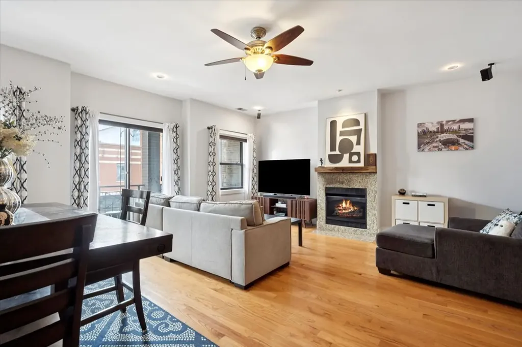 1909 West North Avenue Chicago IL 60622