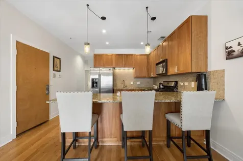 1909 West North Avenue Chicago IL 60622
