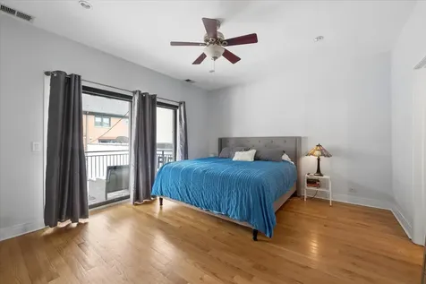 1909 West North Avenue Chicago IL 60622