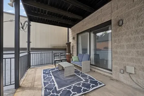 1909 West North Avenue Chicago IL 60622
