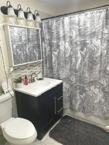 7704 South Carpenter Street Chicago IL 60620