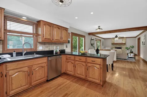 154 North Buckingham Drive Sugar Grove IL 60554