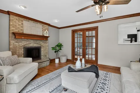154 North Buckingham Drive Sugar Grove IL 60554