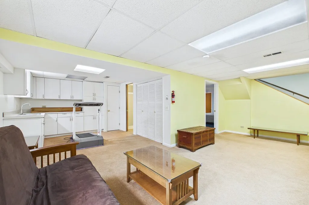 428 Lindley Avenue Westmont IL 60559