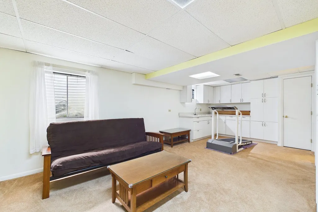 428 Lindley Avenue Westmont IL 60559