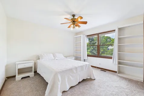 428 Lindley Avenue Westmont IL 60559