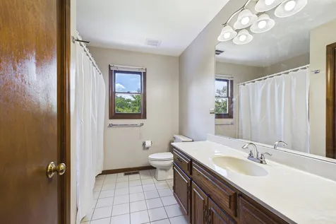 428 Lindley Avenue Westmont IL 60559