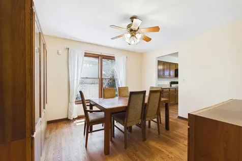 428 Lindley Avenue Westmont IL 60559