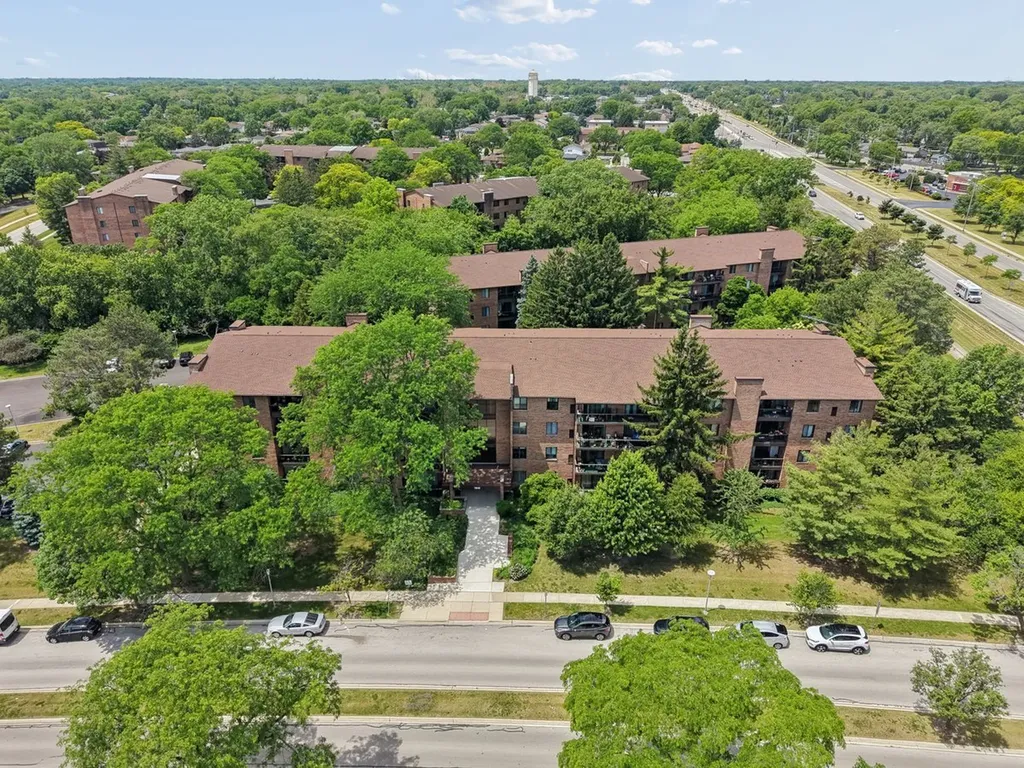 7510 Farmingdale Drive Darien IL 60561