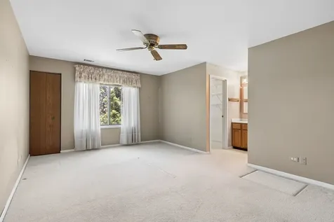 7510 Farmingdale Drive Darien IL 60561