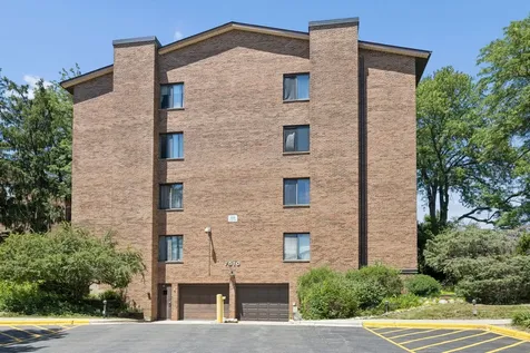 7510 Farmingdale Drive Darien IL 60561
