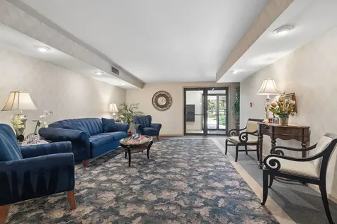 7510 Farmingdale Drive Darien IL 60561