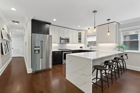 3422 North Bosworth Avenue Chicago IL 60657