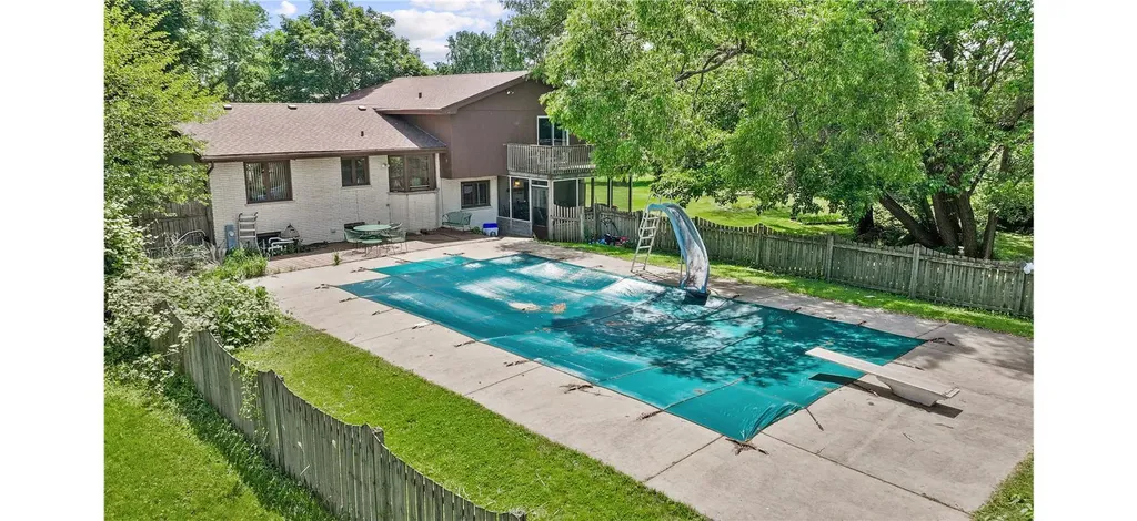 8408 Lakeside Drive Downers Grove IL 60516