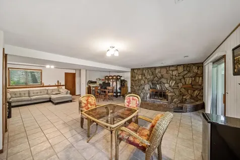 8408 Lakeside Drive Downers Grove IL 60516