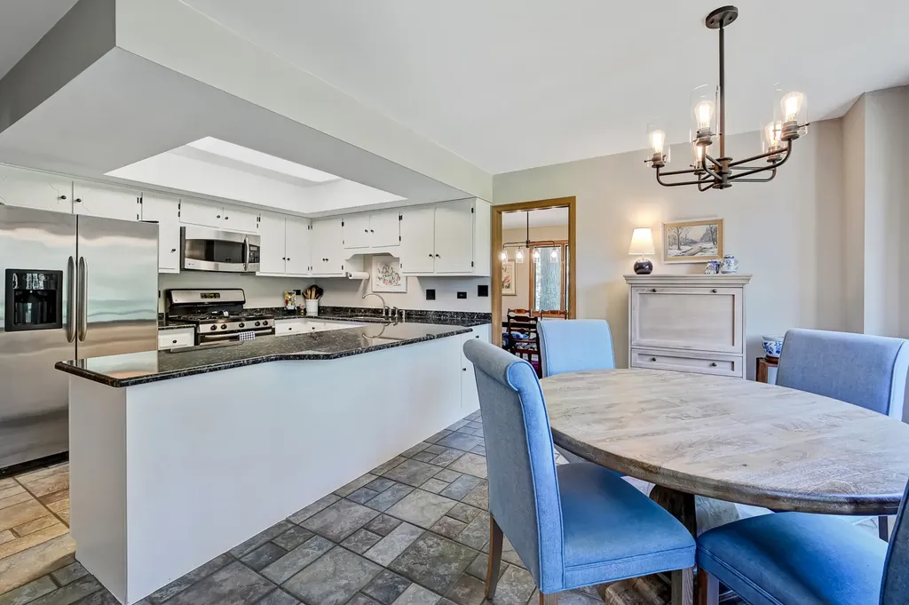 5631 South Elm Street Hinsdale IL 60521