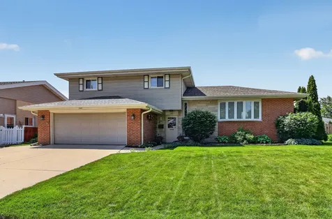 540 West Potter Street Wood Dale IL 60191