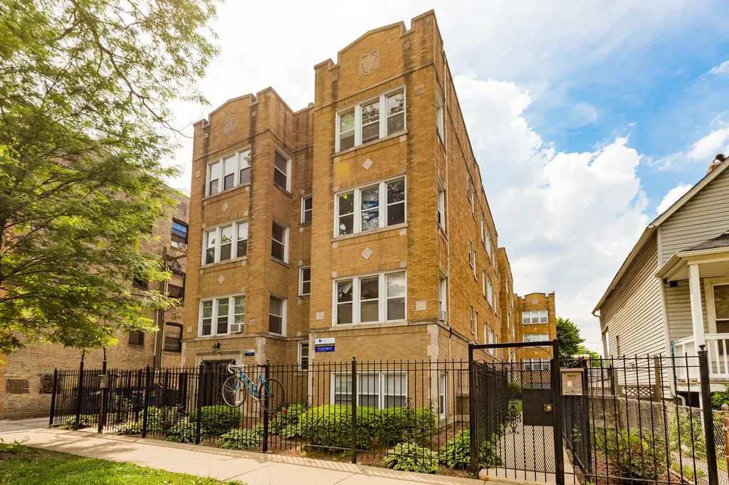 1918 North Drake Avenue Chicago IL 60647
