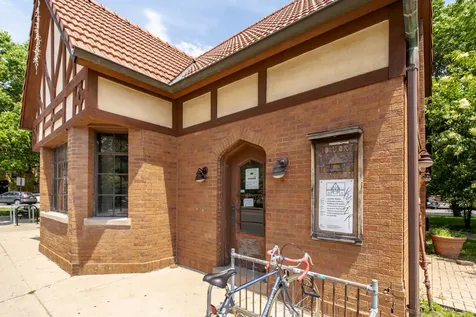 1918 North Drake Avenue Chicago IL 60647