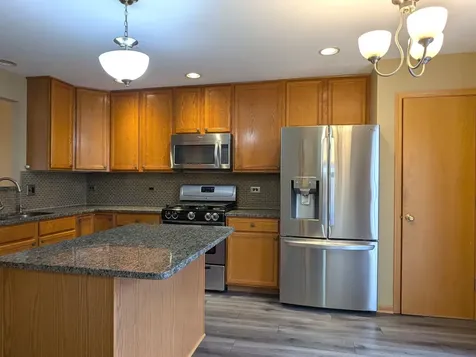 723 River Walk Drive Wheeling IL 60090