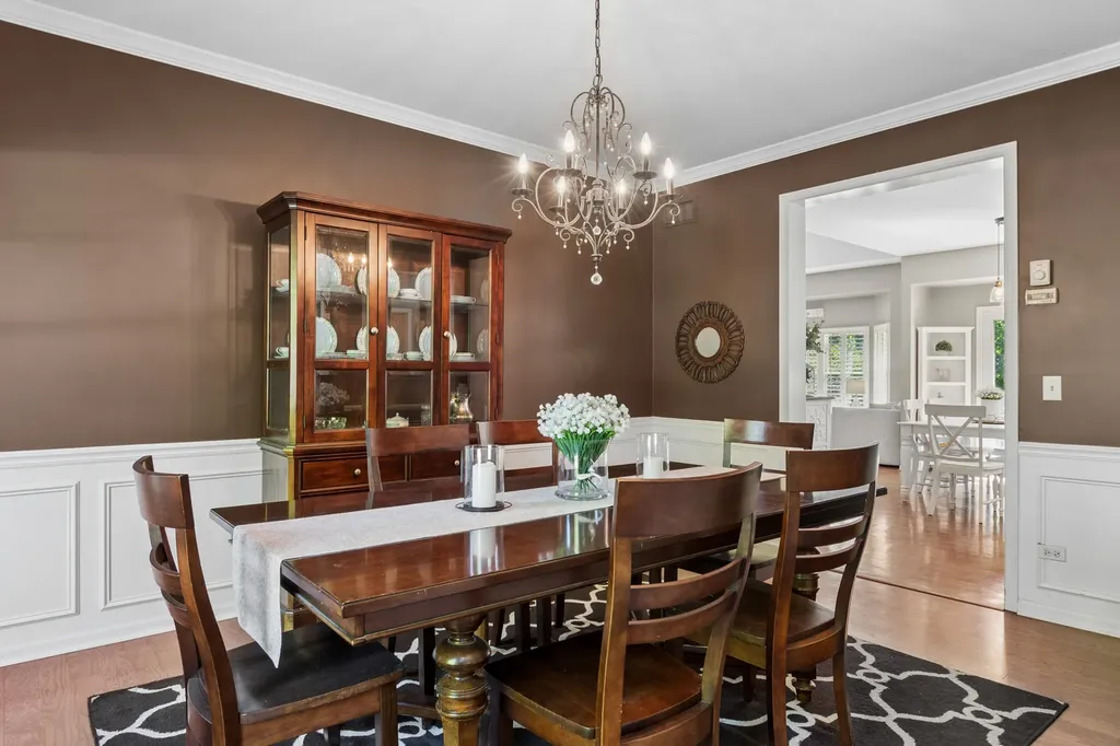 2236 Stowe Circle Naperville IL 60564