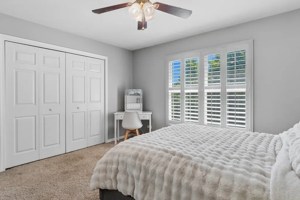 2236 Stowe Circle Naperville IL 60564