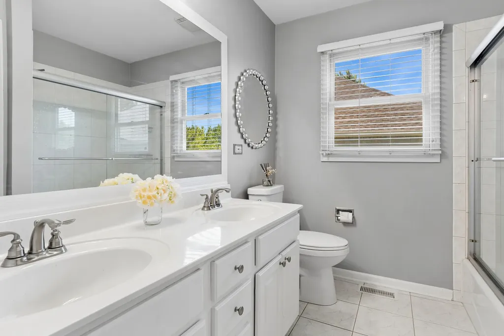 2236 Stowe Circle Naperville IL 60564
