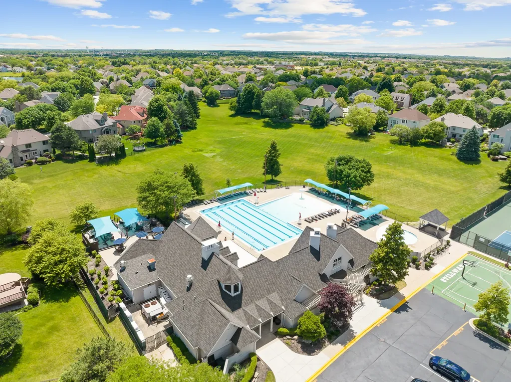 2236 Stowe Circle Naperville IL 60564