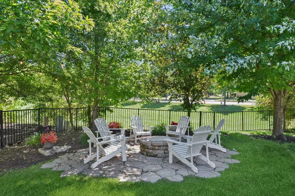 2236 Stowe Circle Naperville IL 60564