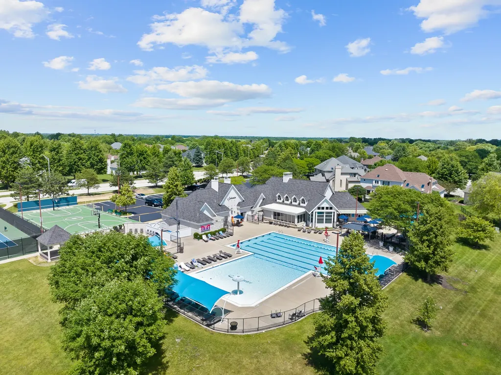 2236 Stowe Circle Naperville IL 60564