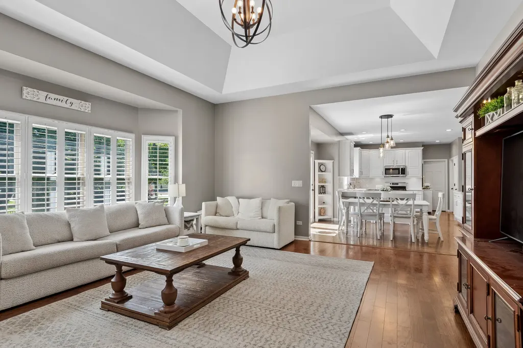 2236 Stowe Circle Naperville IL 60564