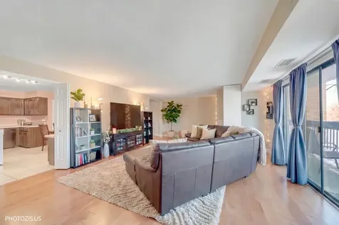 1621 Mission Hills Road Northbrook IL 60062