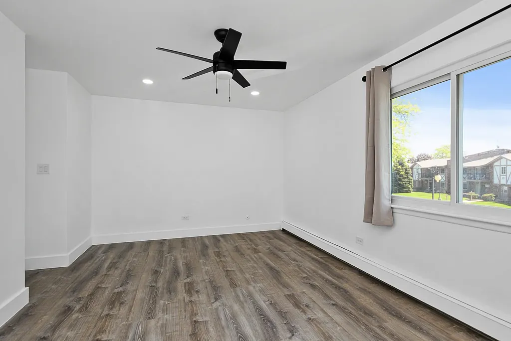 16W540 Lake Drive Willowbrook IL 60527