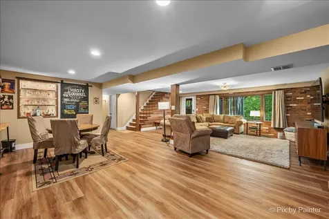 732 Hillside Court Algonquin IL 60102