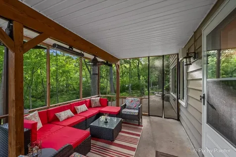 732 Hillside Court Algonquin IL 60102