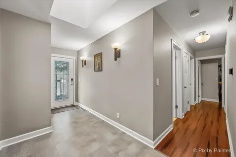 732 Hillside Court Algonquin IL 60102