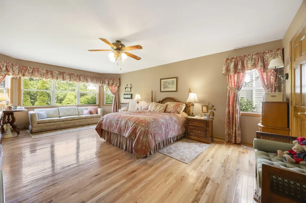 2659 Hoddam Road Naperville IL 60564