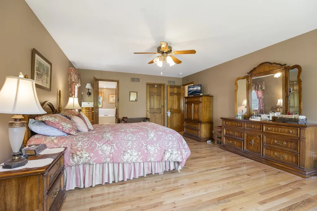 2659 Hoddam Road Naperville IL 60564