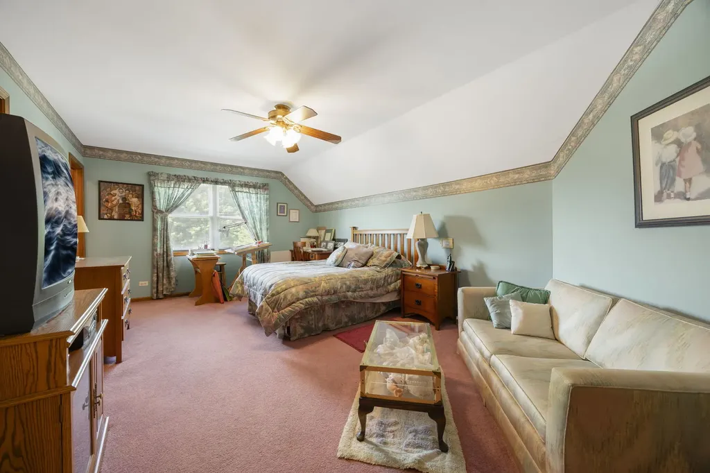 2659 Hoddam Road Naperville IL 60564