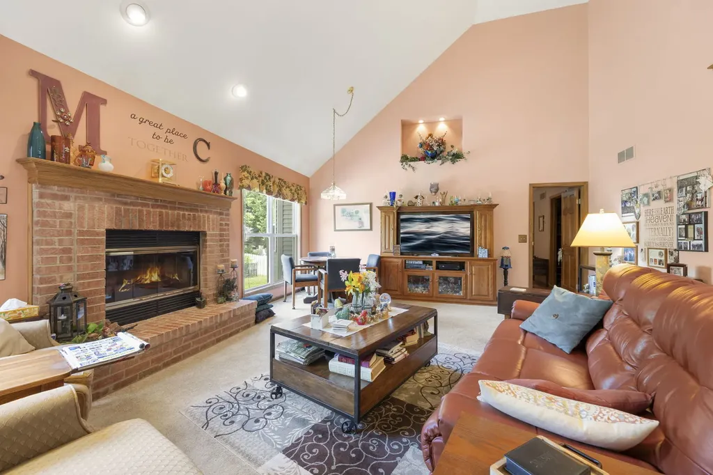 2659 Hoddam Road Naperville IL 60564
