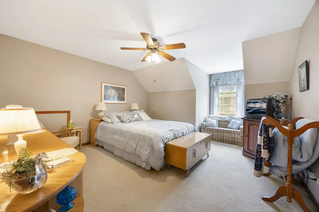 2659 Hoddam Road Naperville IL 60564
